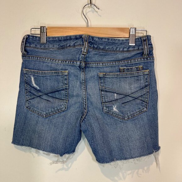 Aeropostale Jean Shorts Size 2 Womens Blue Distressed Cut Off Raw Hem - Picture 5 of 9